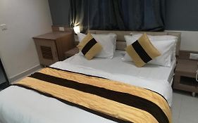 Hotel Satellite Inn
